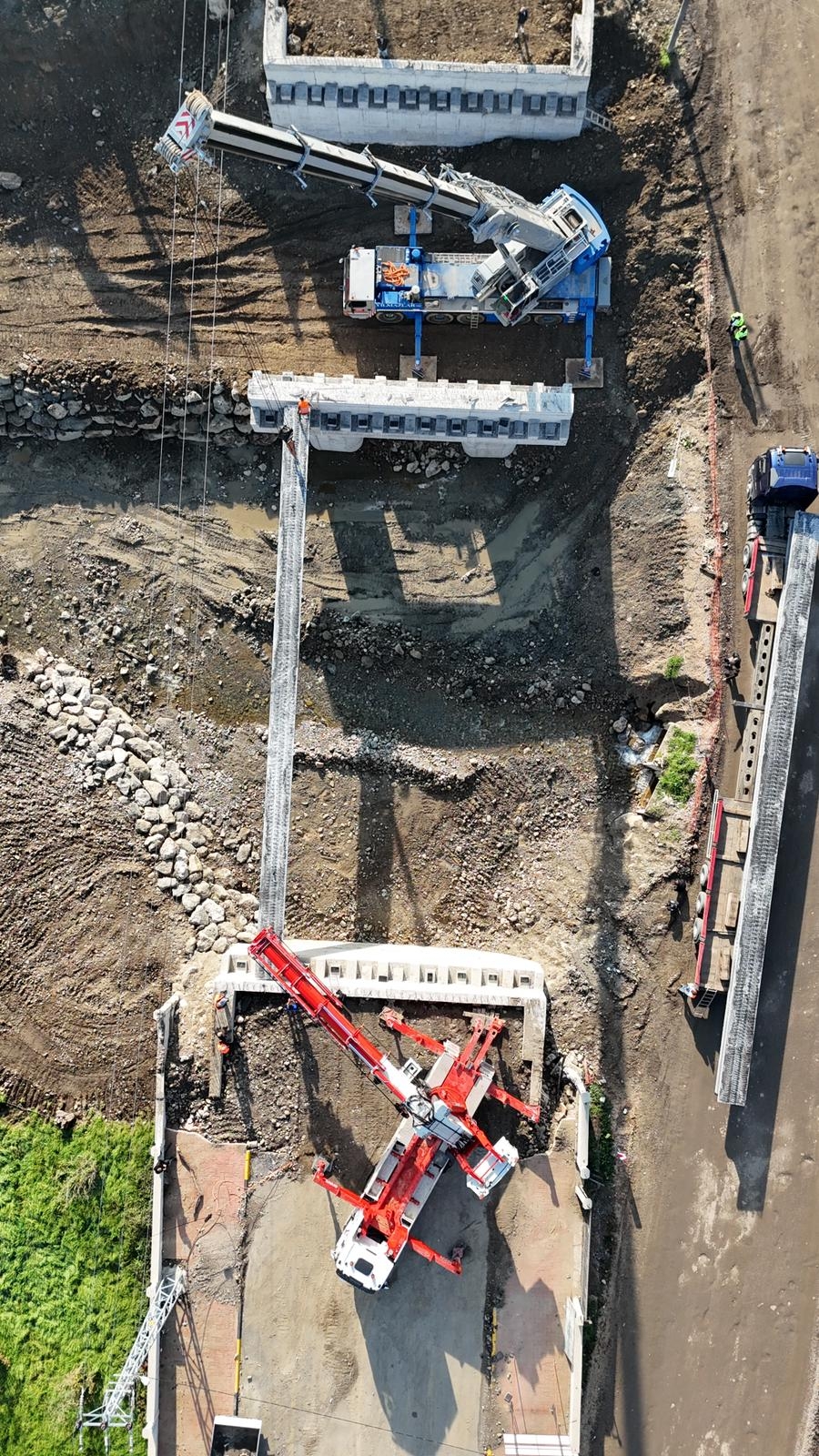 Mesudiye Köprüsü’nde ayak imalatları tamamlandı