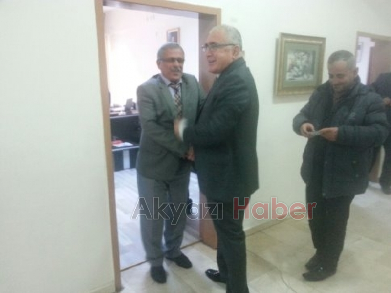 Mesut Papatya Görevine Geri Döndü