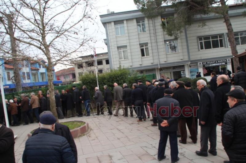 Metin Bulat Defnedildi