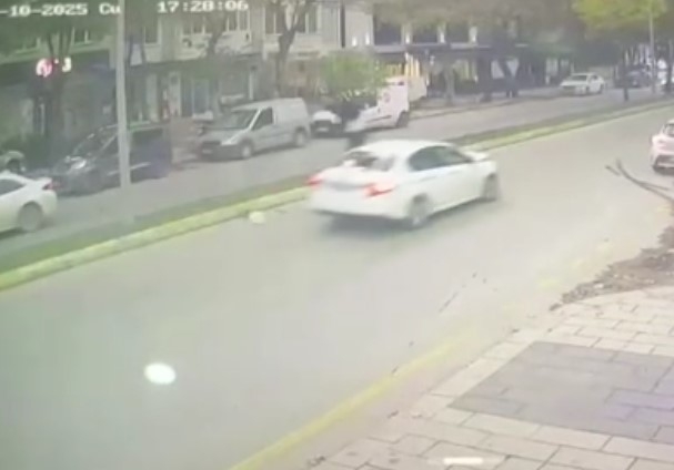 Metrelerce havaya uçup hayatını kaybetti; Feci kaza kamerada