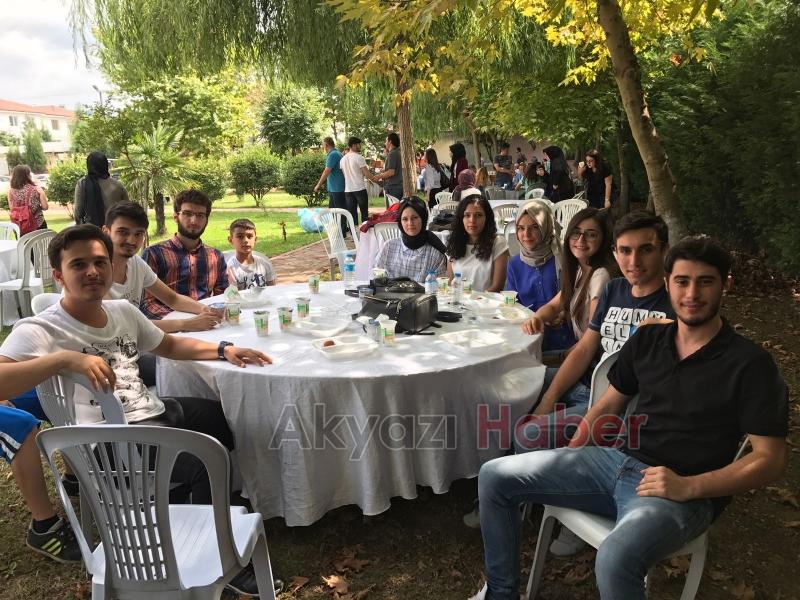 Mezunlar Pilav Gününde Buluştu