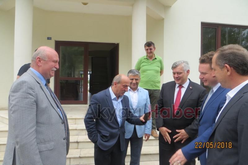 MHP VE İYİ PARTİ MİLLETVEKİLİ ADAYLARINDAN BORSAYA ZİYARET