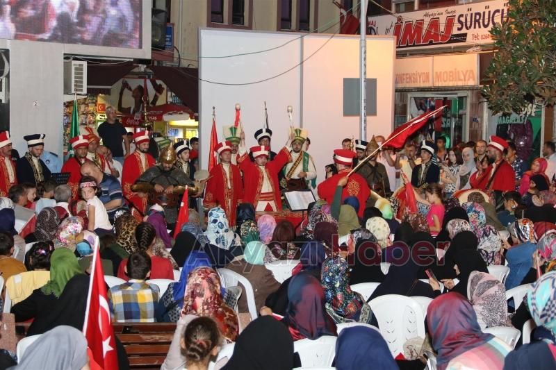 MİLLİ İRADE VE DEMOKRASİ NÖBETİNDE SON GECE NÖBETİ TUTULDU