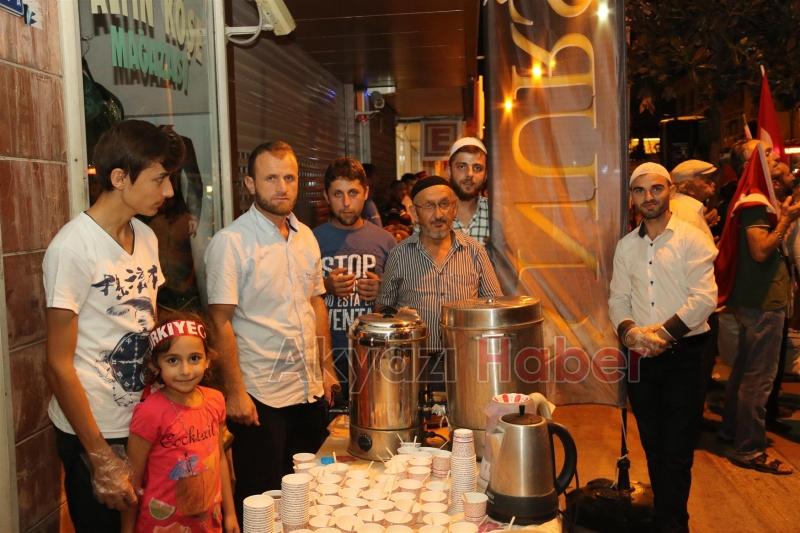 MİLLİ İRADE VE DEMOKRASİ NÖBETİNDE SON GECE NÖBETİ TUTULDU