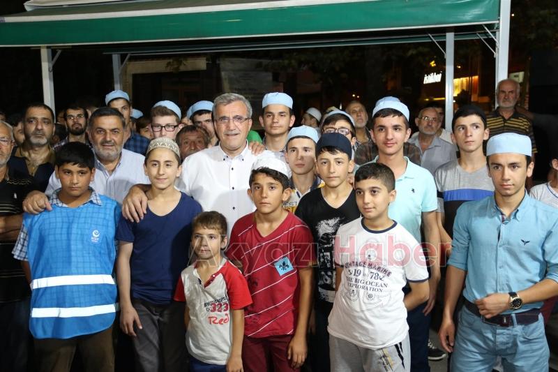 MİLLİ İRADE VE DEMOKRASİ NÖBETİNİN 14GÜNÜNDE DE AKYAZI VATAN NÖBETİNE DEVAM DEDİ