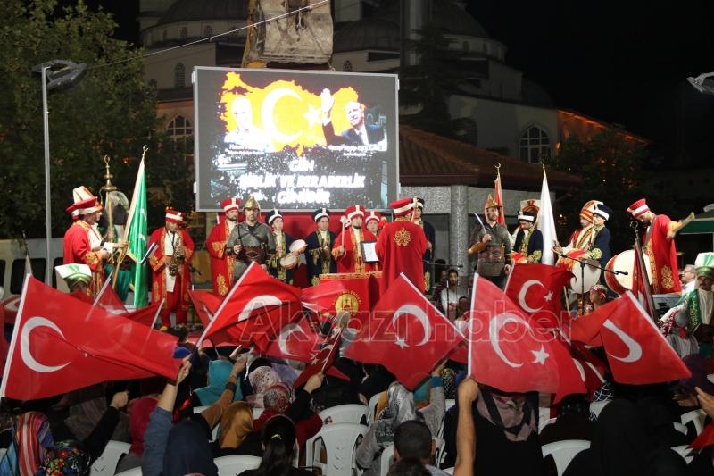 MİLLİ İRADE VE DEMOKRASİ NÖBETİNİN 14GÜNÜNDE DE AKYAZI VATAN NÖBETİNE DEVAM DEDİ