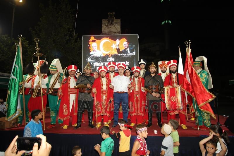 MİLLİ İRADE VE DEMOKRASİ NÖBETİNİN 14GÜNÜNDE DE AKYAZI VATAN NÖBETİNE DEVAM DEDİ