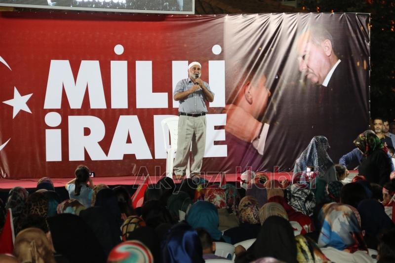 MİLLİ İRADEYE DESTEK NÖBETİ HERGÜN DAHA DA KALABALIK