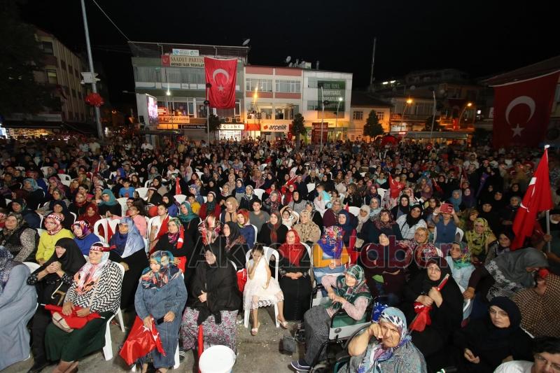 MİLLİ İRADEYE DESTEK NÖBETİ HERGÜN DAHA DA KALABALIK