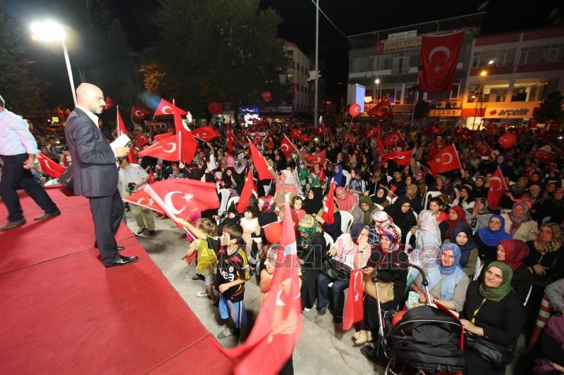 MİLLİ İRADEYE DESTEKTE 18. GECE NÖBETİ EKSİKSİZ TUTULDU