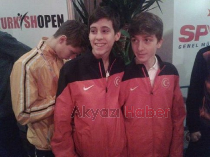 Milli Taekwondocumuz Alper Tuna Alan Almanya Yolcusu