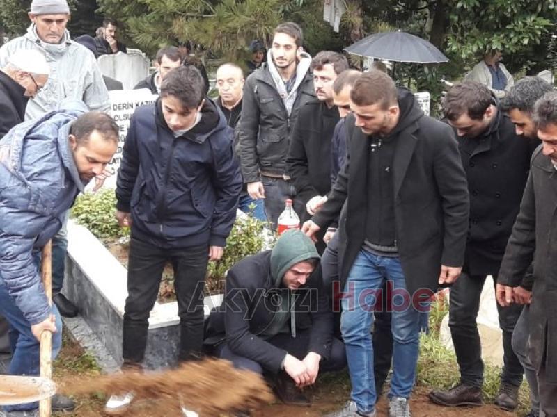 Mine Aydın Defnedildi