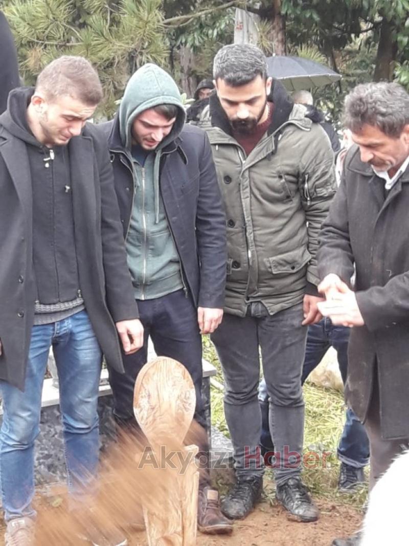 Mine Aydın Defnedildi