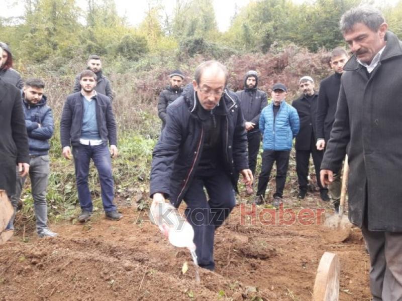 Mine Aydın Defnedildi