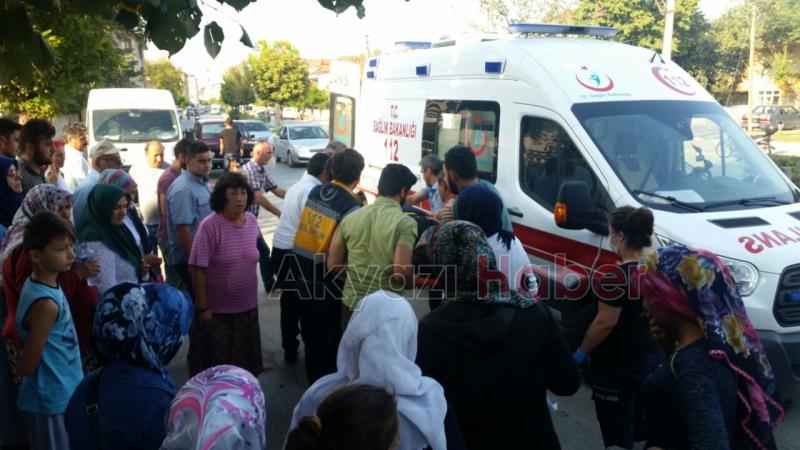 Minibüsün Kapısına Takıldı Yerde Sürüklendi 