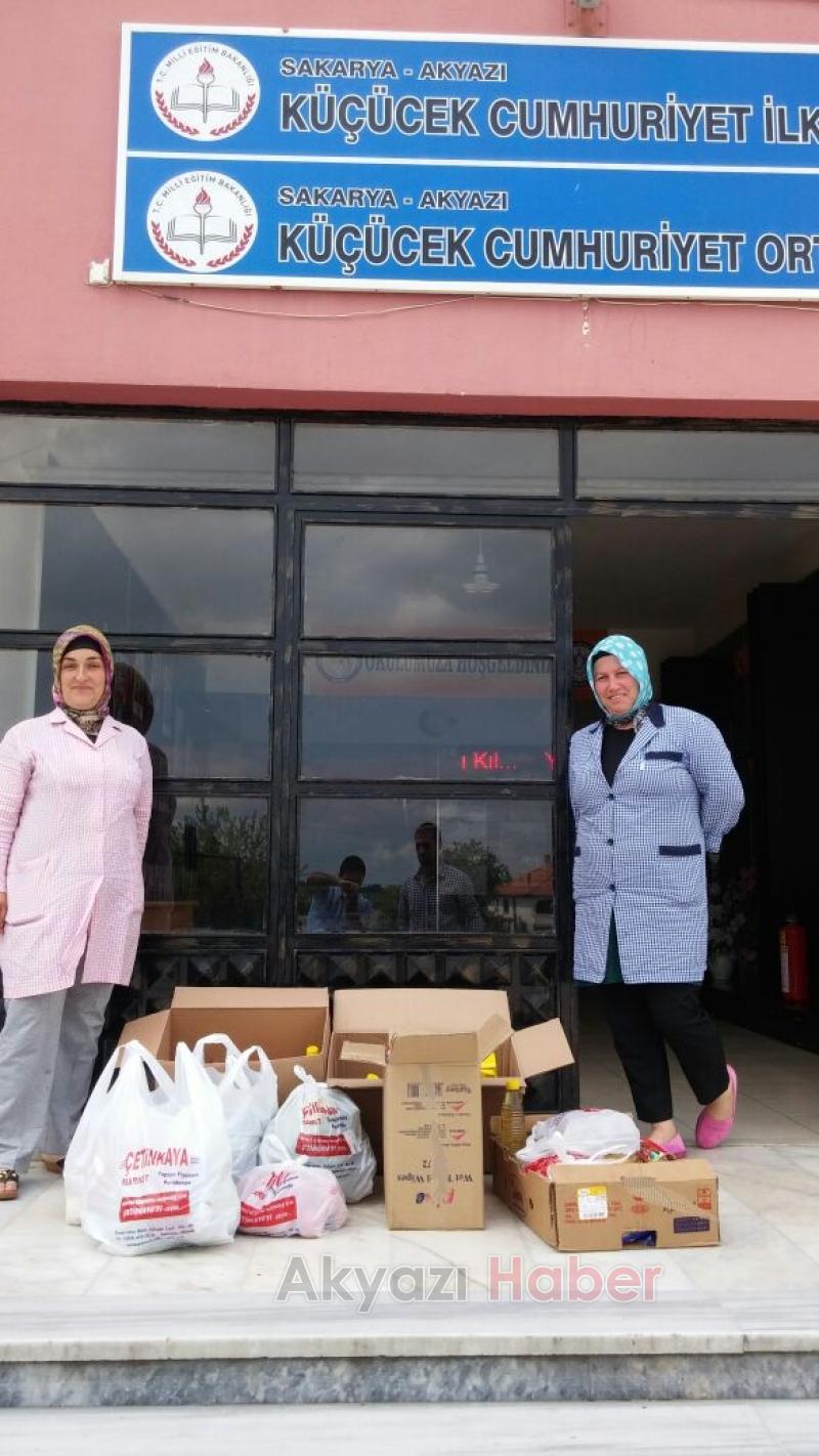  Minik Öğrenciler İhtiyaç Sahiplerine Ramazan Kumanyası Dağıttı