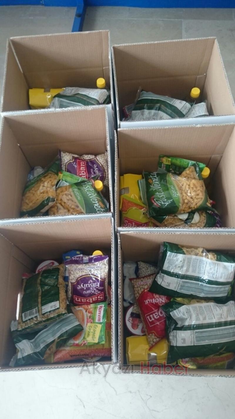  Minik Öğrenciler İhtiyaç Sahiplerine Ramazan Kumanyası Dağıttı