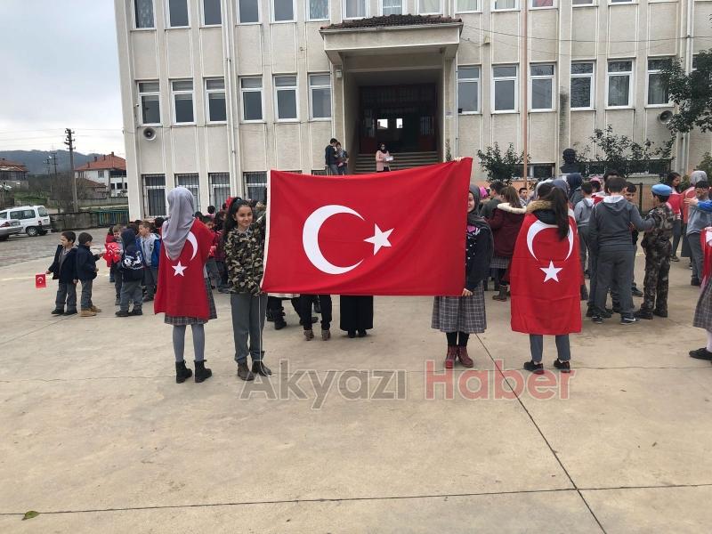 Minik Öğrenciler Mehmetçik'e Mektup Yazdı