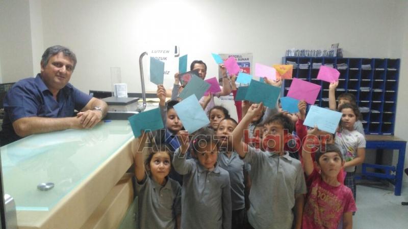 Minik Öğrencilerden Yeni Açılan PTT Şubesine Ziyaret