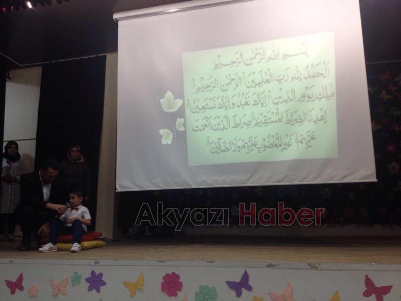 Minik Öğrencilerden Yıl Sonu Gösterisi