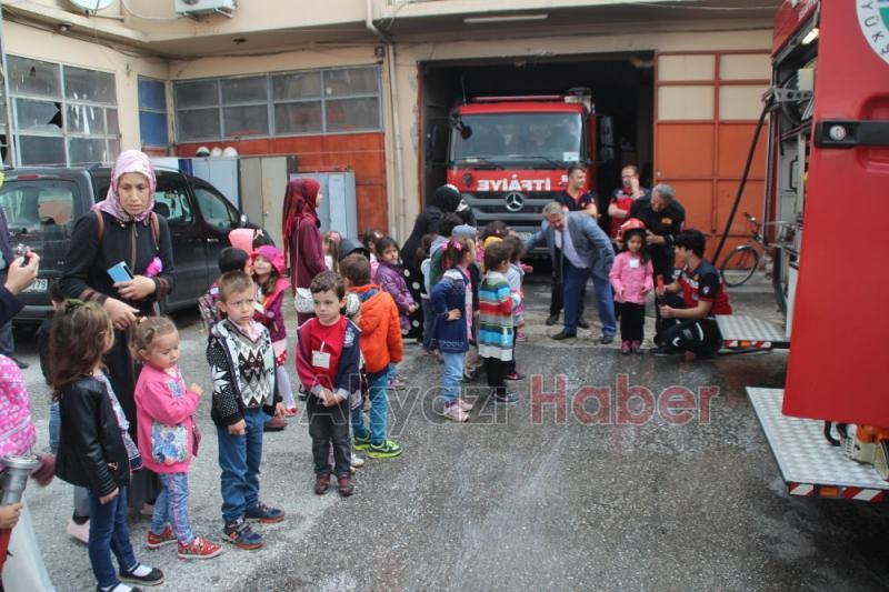 Minikler Akyazı İtfaiyesine Ziyaret 