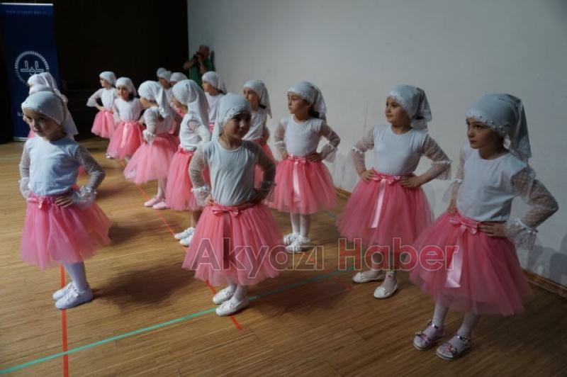 Miniklerin Yıl Sonu Gösterisi