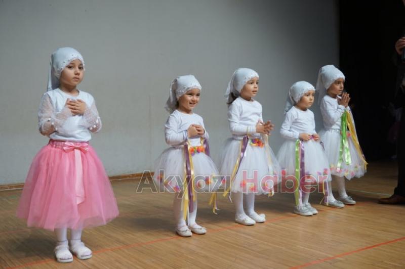 Miniklerin Yıl Sonu Gösterisi