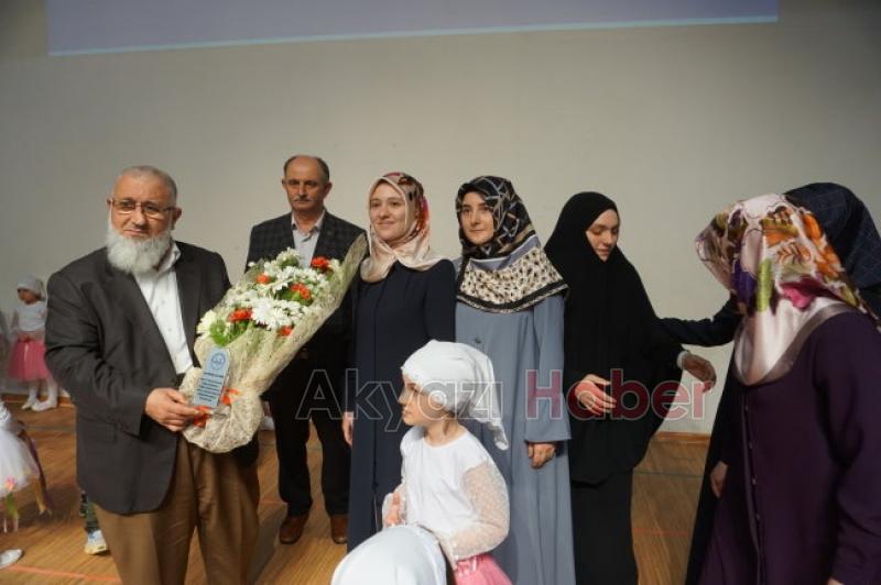 Miniklerin Yıl Sonu Gösterisi