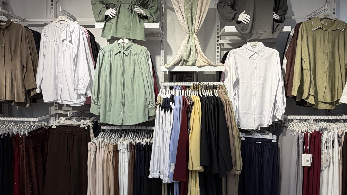 Moda Sarem olarak 10 yıldır Sakarya’nın Akyazı ilçesinde giyim sektöründe kalite güven ve şıklığı bir araya getiriyoruz.