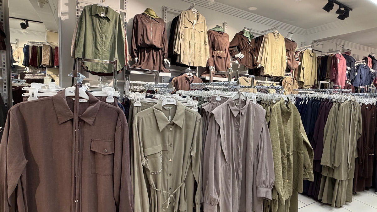 Moda Sarem olarak 10 yıldır Sakarya’nın Akyazı ilçesinde giyim sektöründe kalite güven ve şıklığı bir araya getiriyoruz.