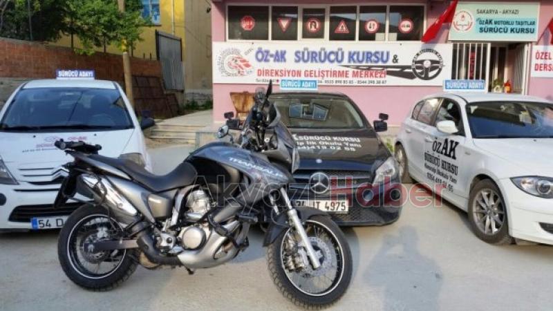 MOTORSİKLET SEVDALILARI MÜJDE  A SINIFI SÜRÜCÜ BELGESİ AKYAZIDA VERİLİYOR