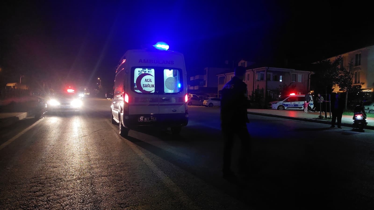 Motosiklet ile bisiklet çarpıştı: Yaşlı adam yaralı