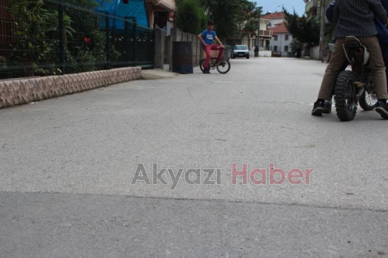 Motosiklet Sürücüsü Çocuğa Çarptı