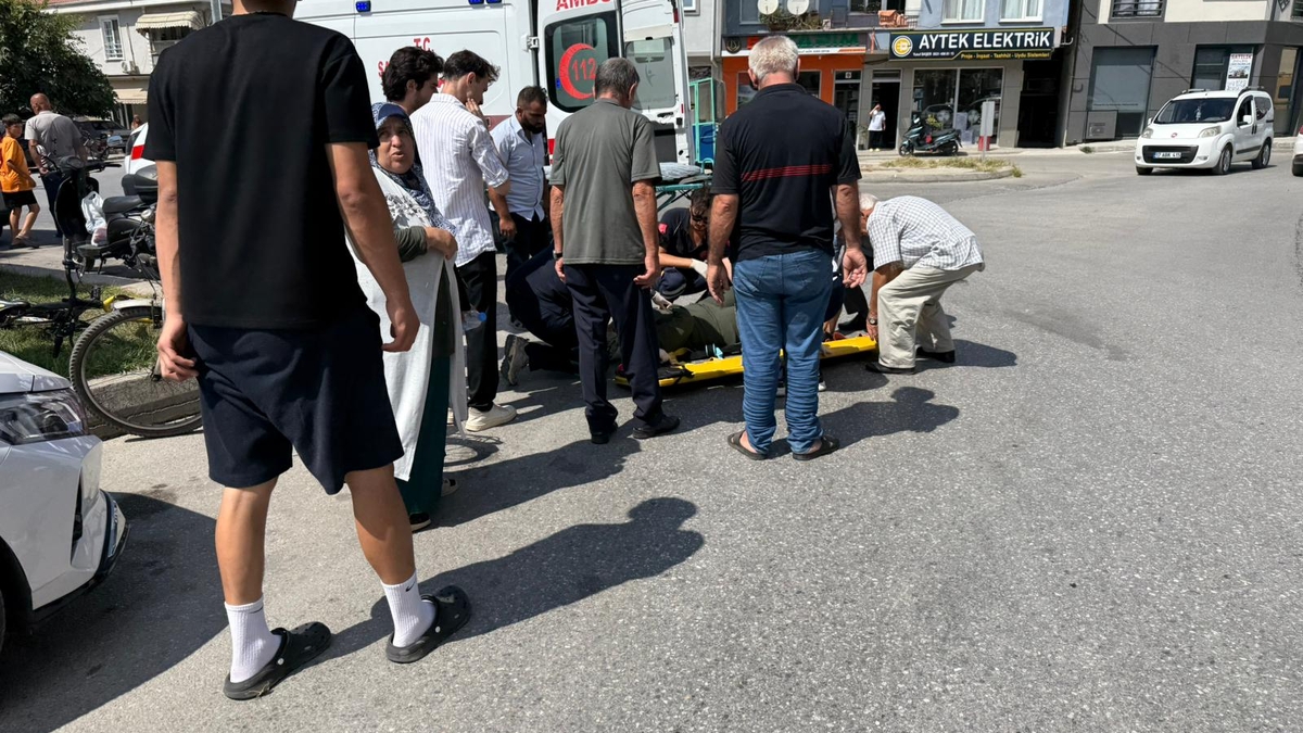 Motosiklet sürücüsü kadın kazada yaralandı