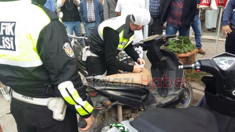 Motosiklet Sürücüsü Kontrolünü Kaybetti