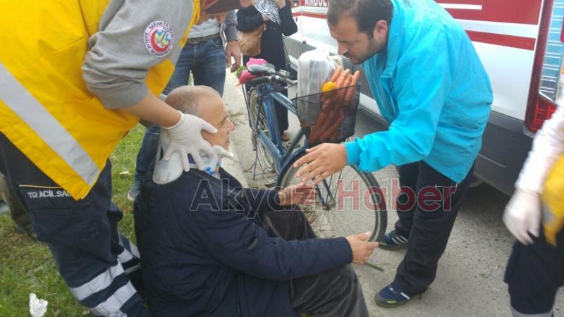 Motosiklet Sürücüsü Yaşlı Adama Çarptı