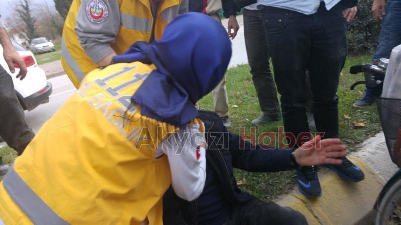 Motosiklet Sürücüsü Yaşlı Adama Çarptı