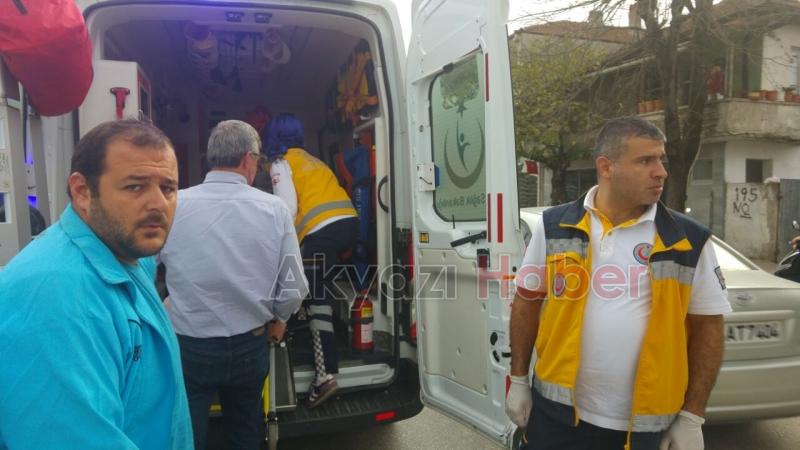 Motosiklet Sürücüsü Yaşlı Adama Çarptı