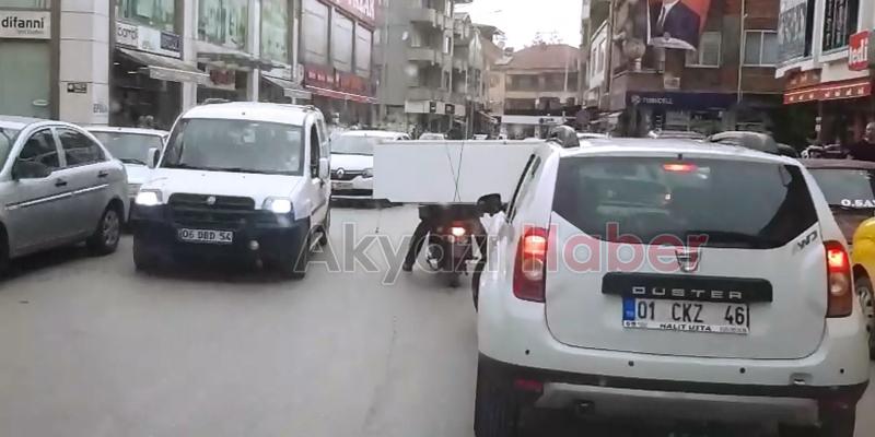 Motosikletle Buzdolabı Taşıdı