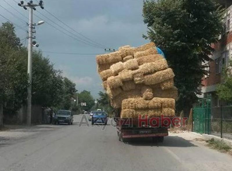 Motosikletle Çekyat Taşıdı