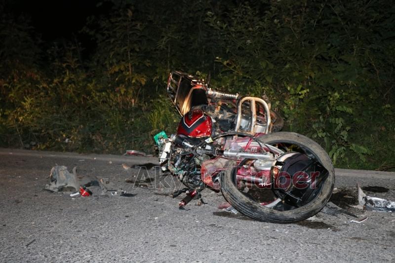 Motosikletlinin feci ölümü