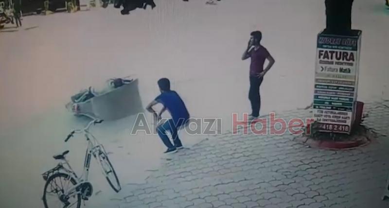 Motosikletten Düştü Çevredekiler imdadına yetişti