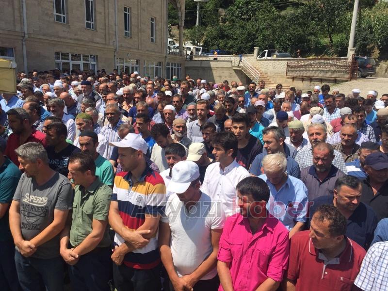 Mücella Ekrem Dualarla Defnedildi