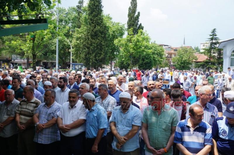 Muhammed Mursi için Gıyabi Cenaze namazı kılındı