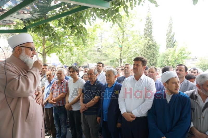 Muhammed Mursi için Gıyabi Cenaze namazı kılındı