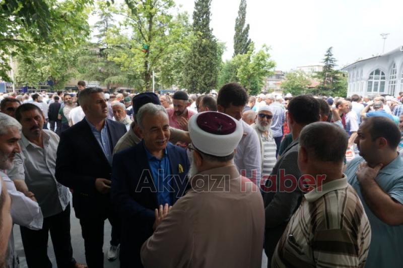 Muhammed Mursi için Gıyabi Cenaze namazı kılındı