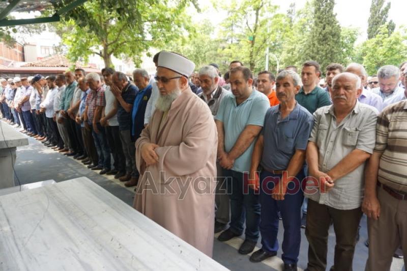 Muhammed Mursi için Gıyabi Cenaze namazı kılındı