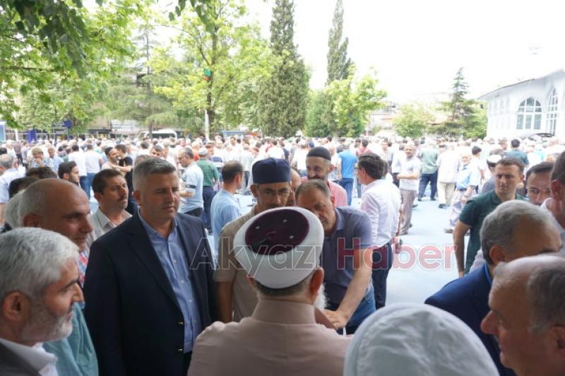 Muhammed Mursi için Gıyabi Cenaze namazı kılındı