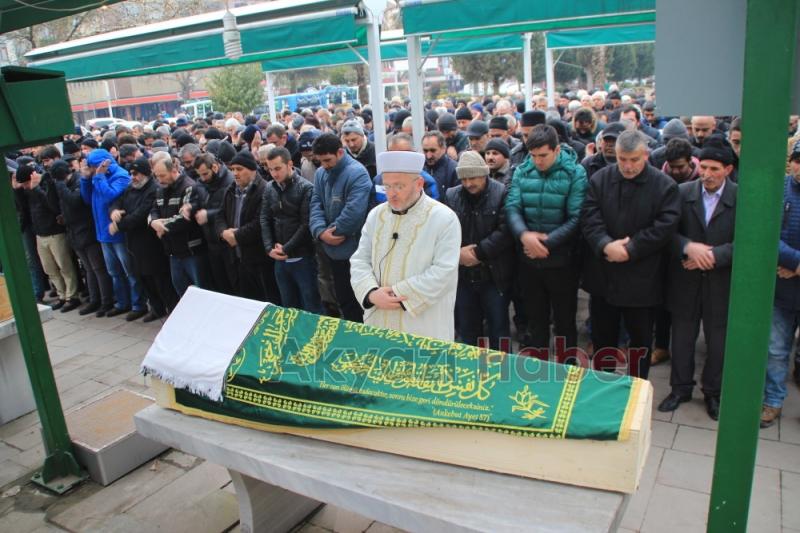 Abdülhamit Yüce Defnedildi