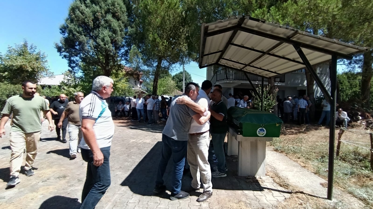 Muhtar Kızıldağ’ın Annesi defnedildi